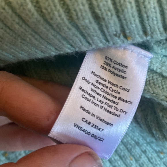 Talbots Cable knit turtleneck sweater. Green with speckles. Size L. Cozy classic - Picture 8 of 8